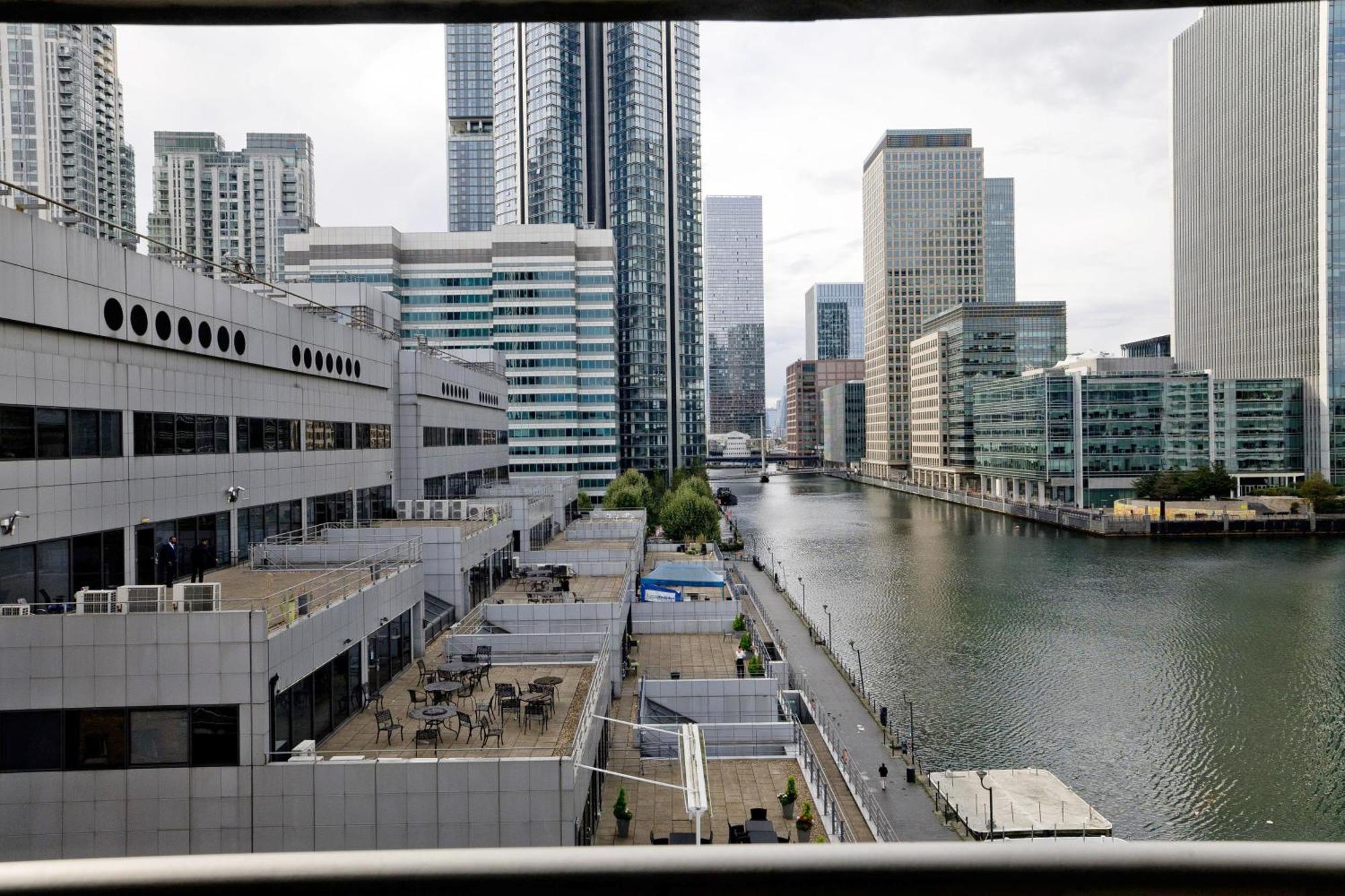 Imperial Meridian Place Apartment London Luaran gambar