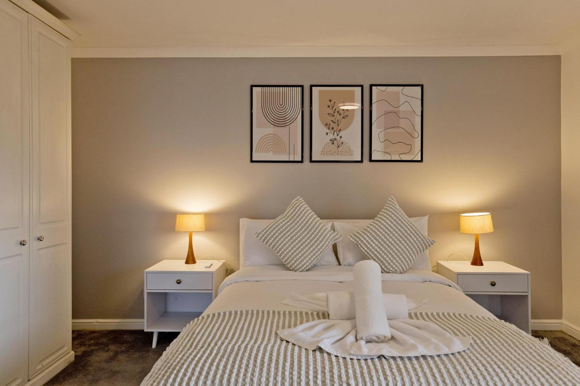 Imperial Meridian Place Apartment London Luaran gambar
